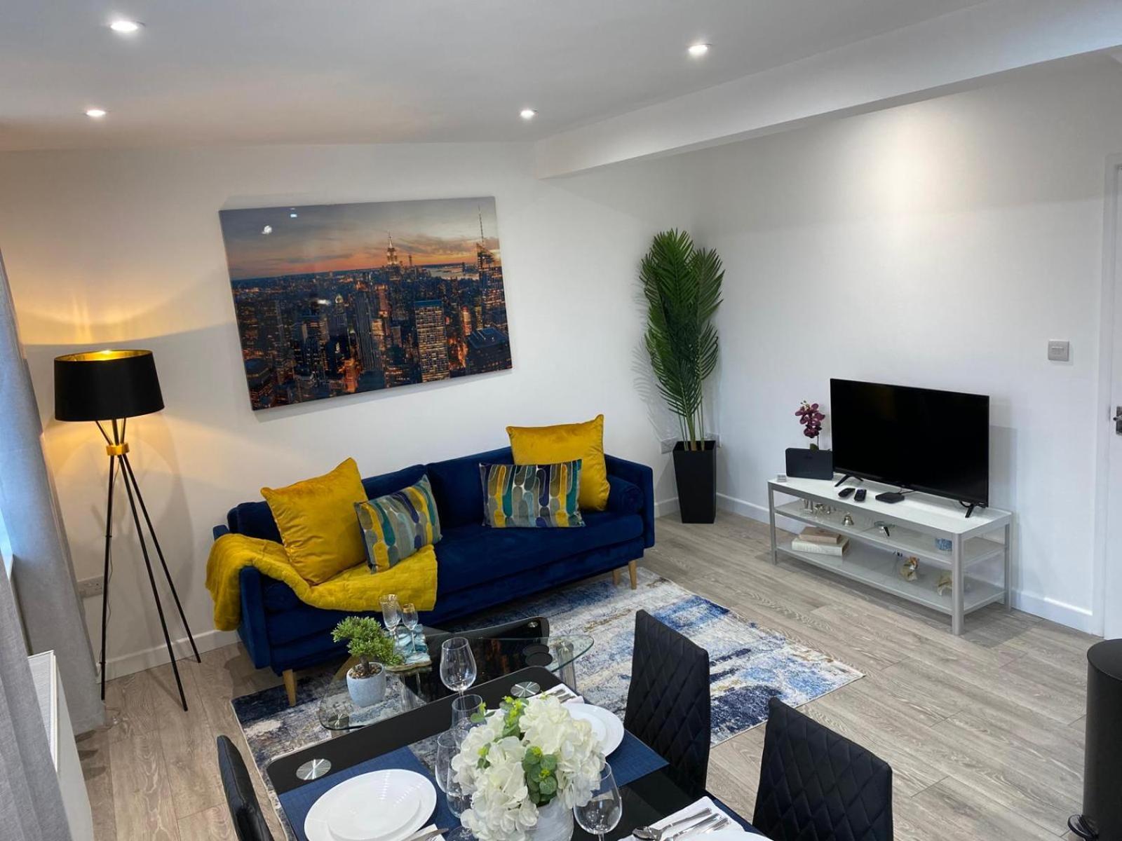Stylish Apartment In Watford Watford  Extérieur photo